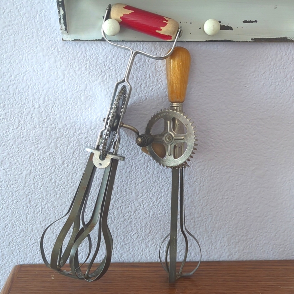 Vintage Pair Of A & J Hand Mixer Egg Beaters Aluminum